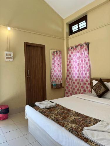 Jironi Resort, Nameri,Chariduar,3 star