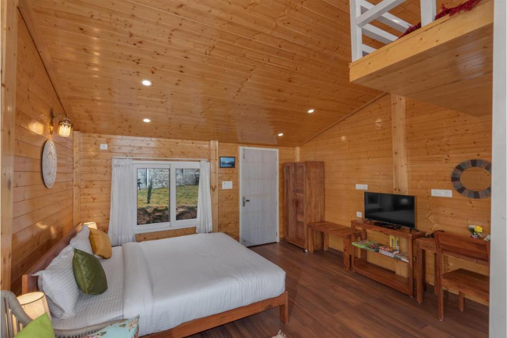 vinyasa resort