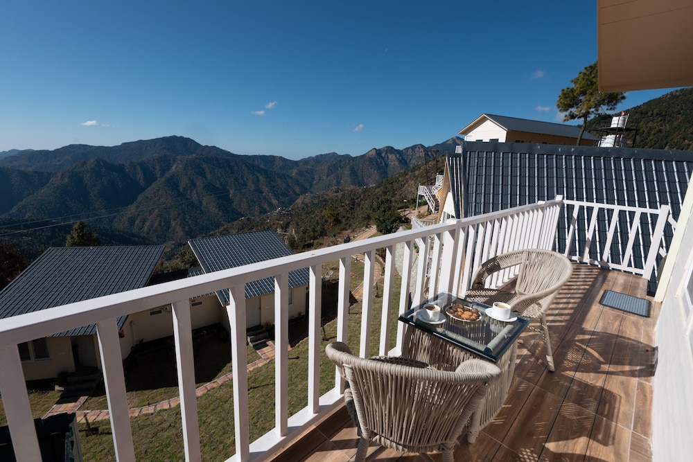vinyasa resort
