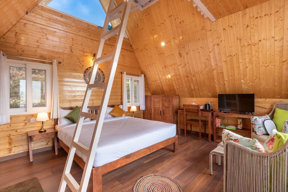 vinyasa resort