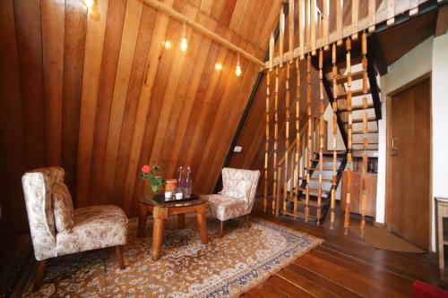 Eagle Woods Kookal,,4 star