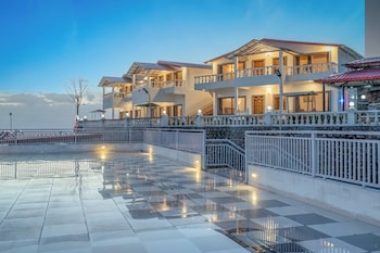 paatli fort estate resort