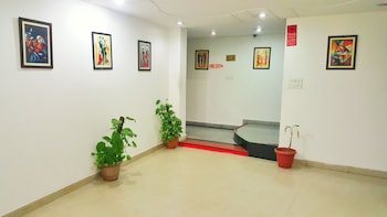 Hotel Delhi Aerocity,Mahipalpur>>Delhi,3 star