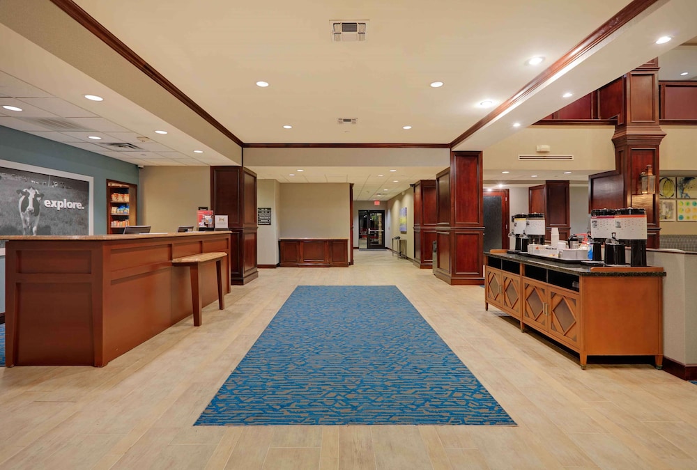hampton inn and suites dallas arlington south