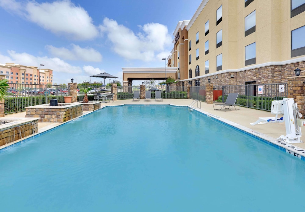 hampton inn and suites dallas arlington south