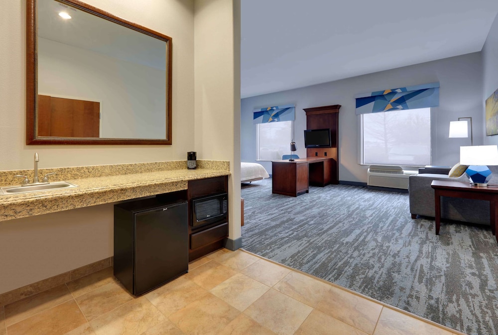 hampton inn and suites dallas arlington south