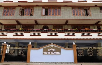 hotel vivid tawang