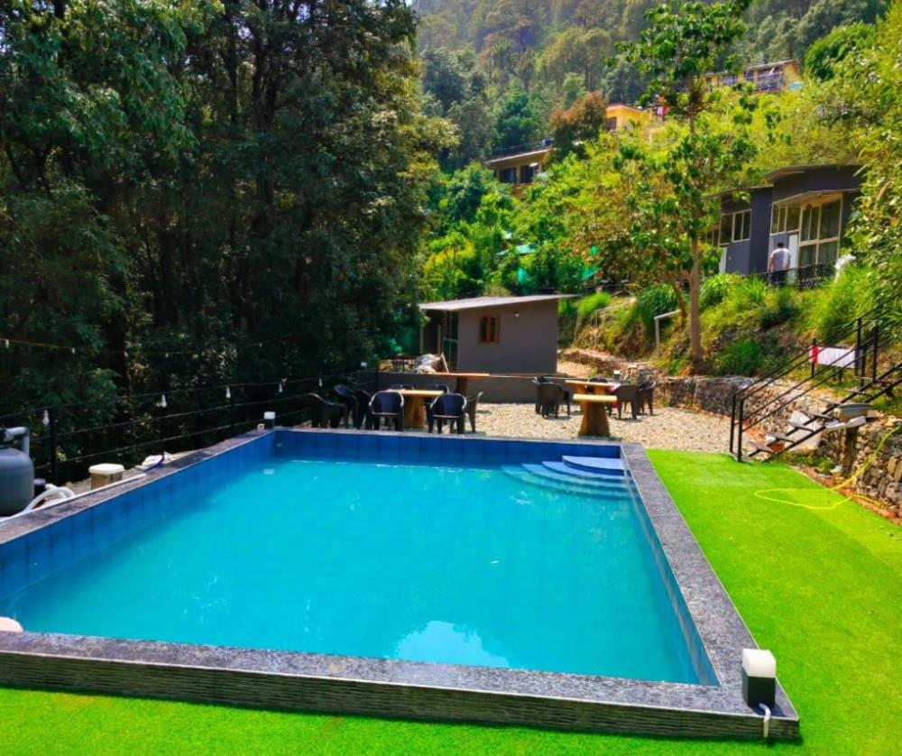 arahnyam pool side cafe and resort