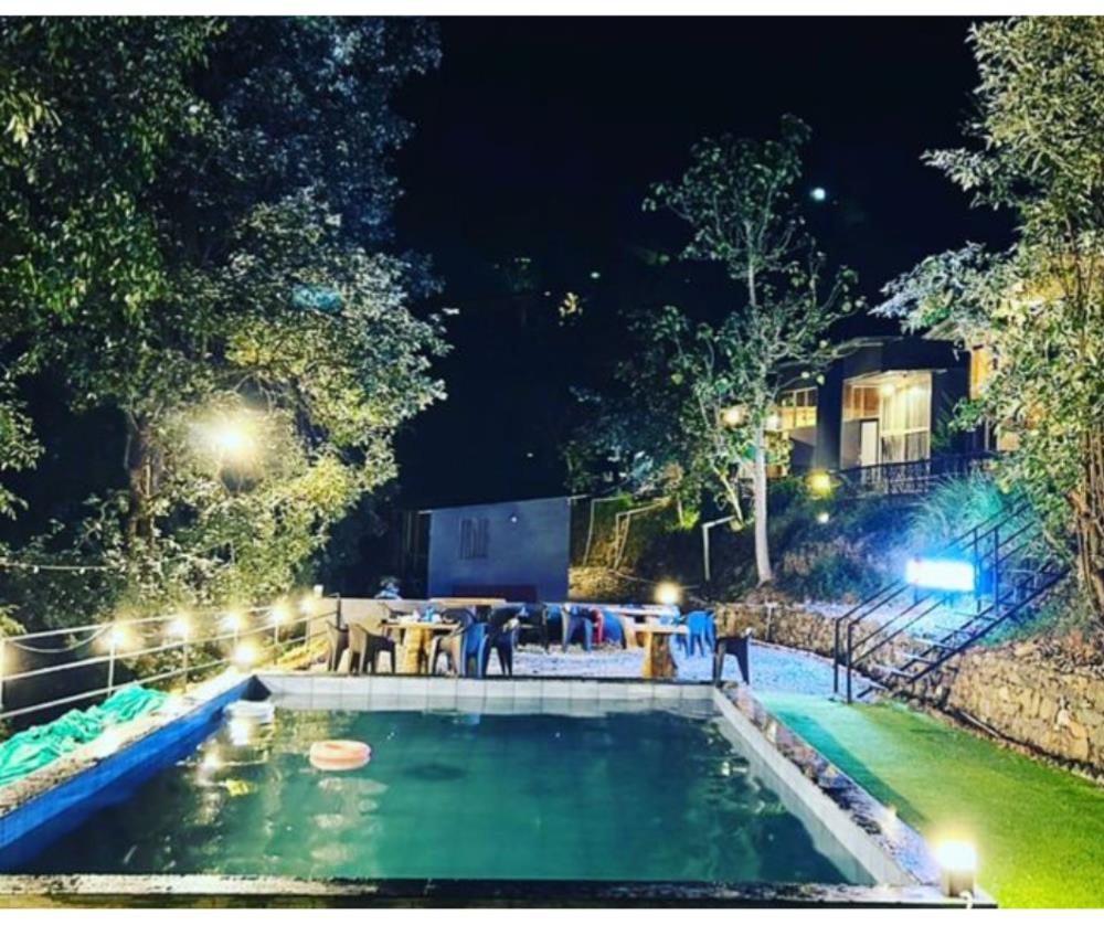 arahnyam pool side cafe and resort