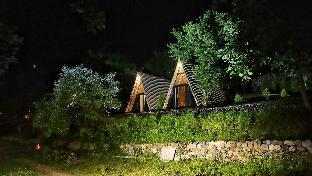 arahnyam pool side cafe and resort