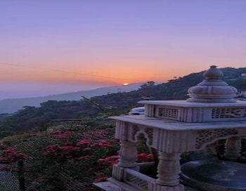 kasana club mussoorie