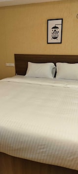 omr grand inn
