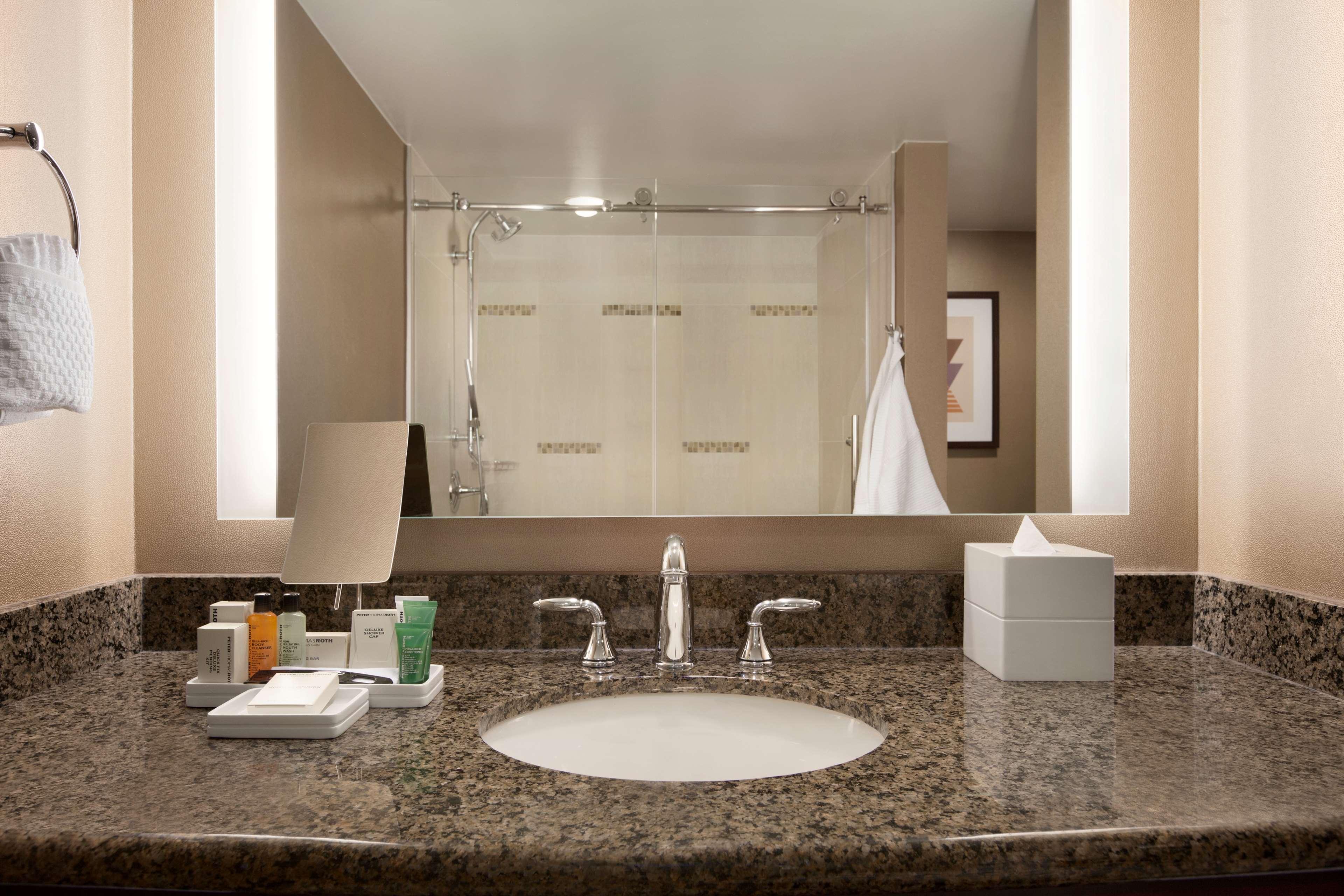 hilton arlington