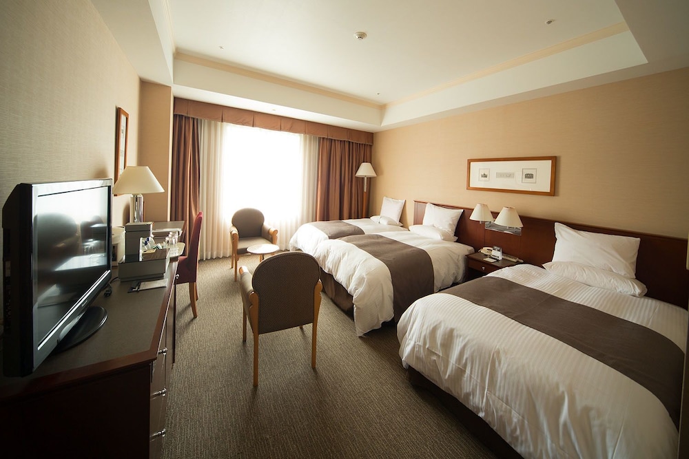 rembrandt hotel ebina