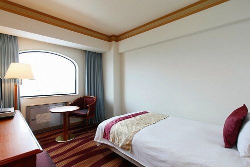 Hotel Plaza Kobe,Ashiya>>Amagasaki,4 star