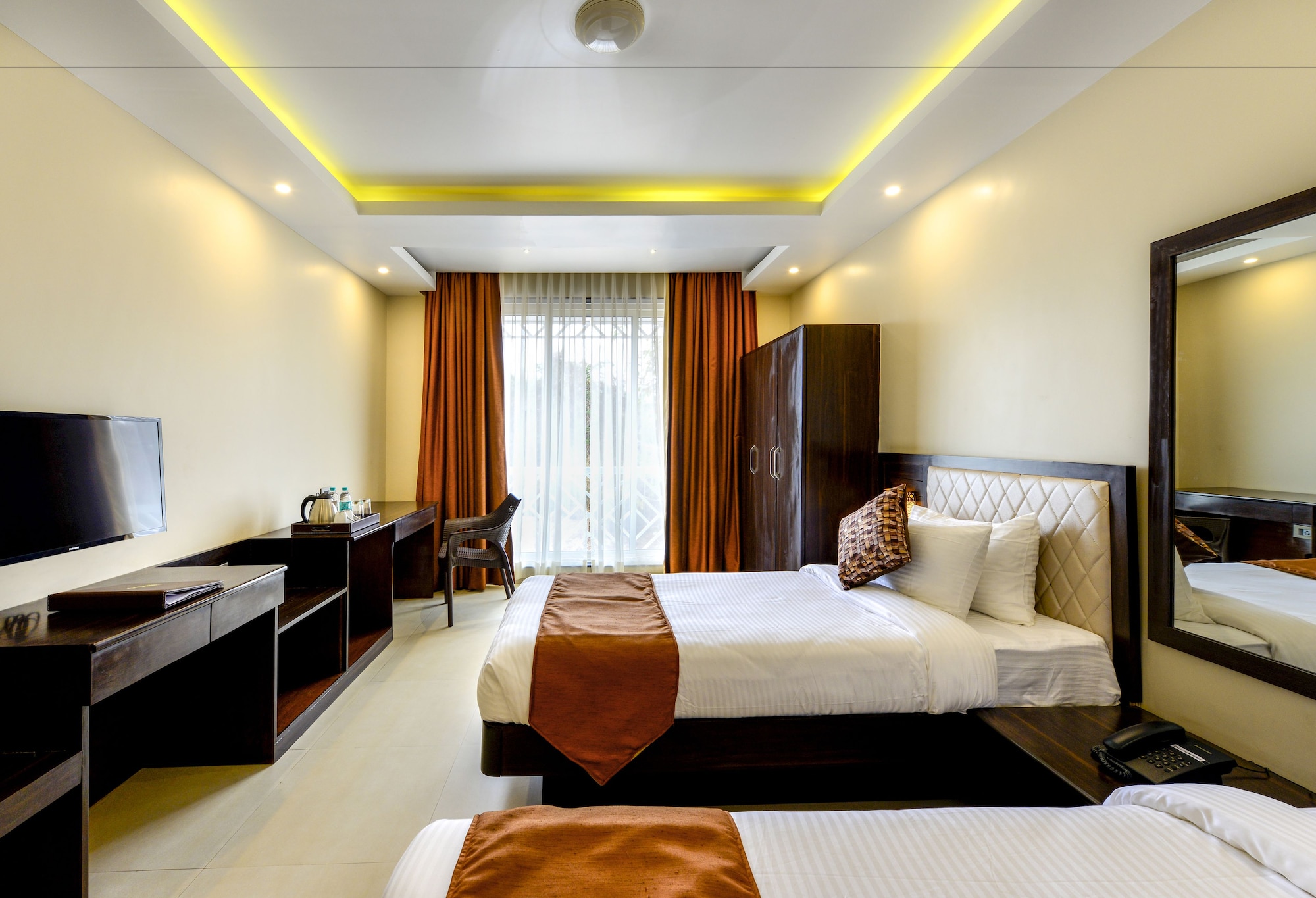 hotel golden plateau