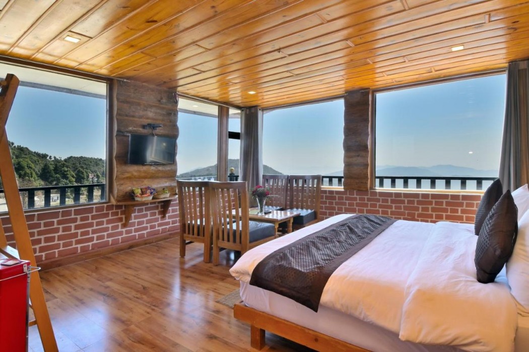 La Riqueza Kanatal,Kanatal>>Dhanaulti,3 star