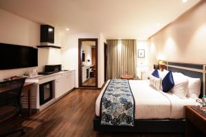 regenta suites gurugram sector 49 sohna road