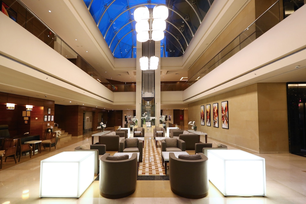 Ramada Plaza By Wyndham Beirut Raouche,Beirut Governorate>>Beirut,5 star