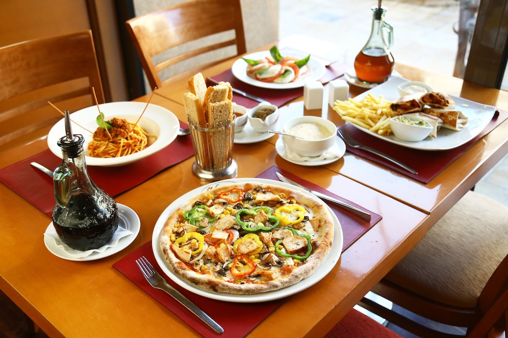 Ramada Plaza By Wyndham Beirut Raouche,Beirut Governorate>>Beirut,5 star