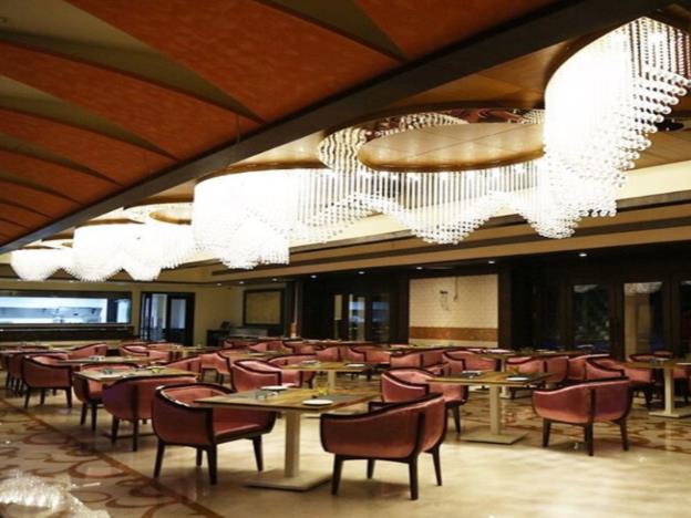 crescent spa and resorts indore