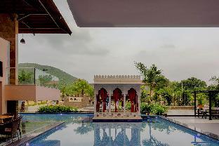 crescent spa and resorts indore