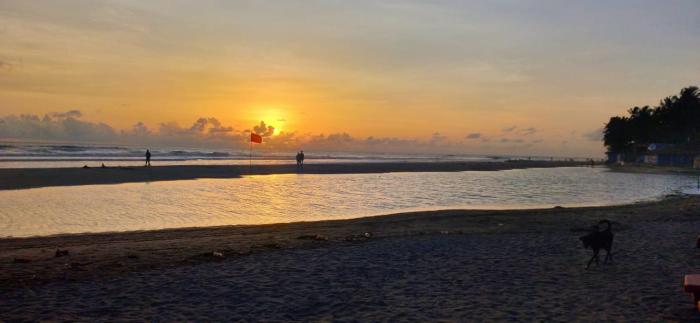 sinq beach morjim