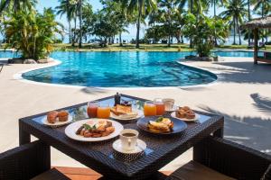 lomani island resort adults only