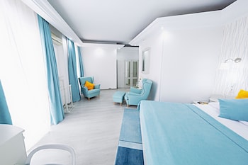 relax comfort suites