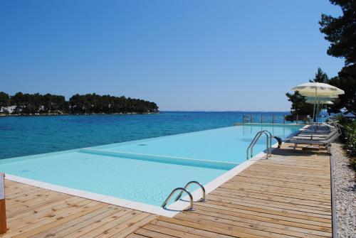 crvena luka resort