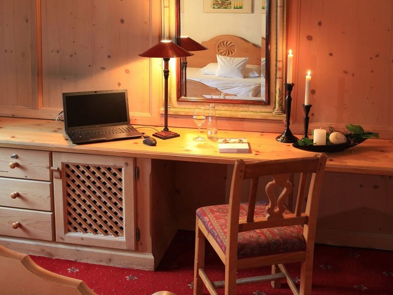 Naturgluck Inselmuhle,Munich>>Allach-Untermenzing,4 star