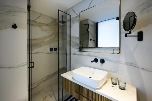 alberto by isrotel design