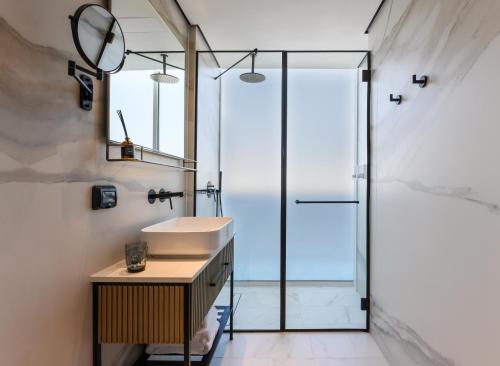 alberto by isrotel design