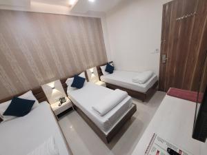 hotel heritage near trade center visa consulate bkc
