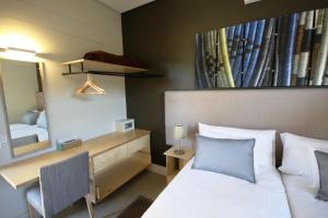 The Elegant Guesthouse,Khomas Region>>Windhoek,4 star