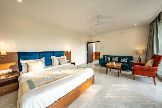 the himalayan monk hotel