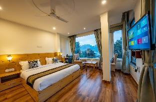 the himalayan monk hotel