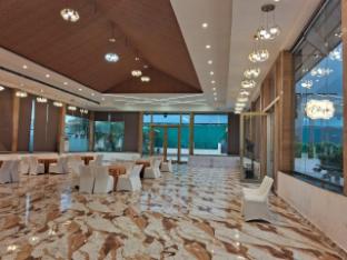 jollywood banquets and resort