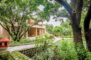 tiger camp resort river access