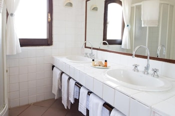 la jacia hotel and resort