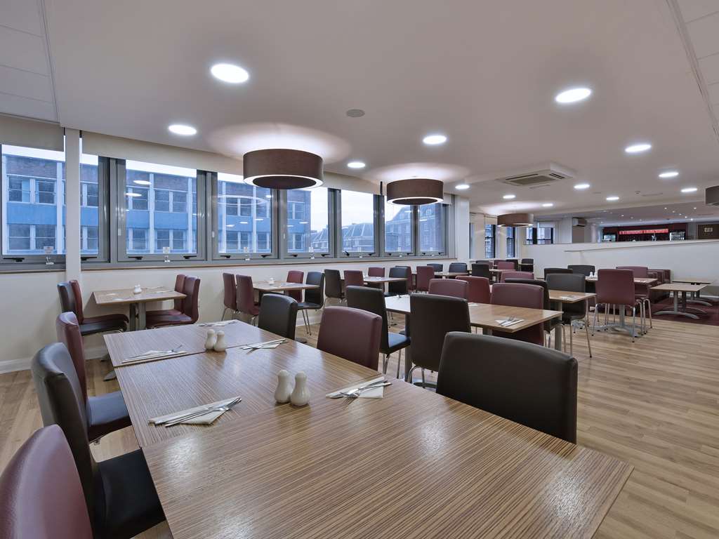 travelodge leeds central vicar lane