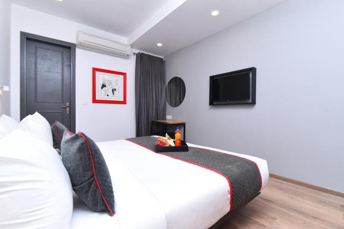 townhouse rudra inn near chhatarpur metro station