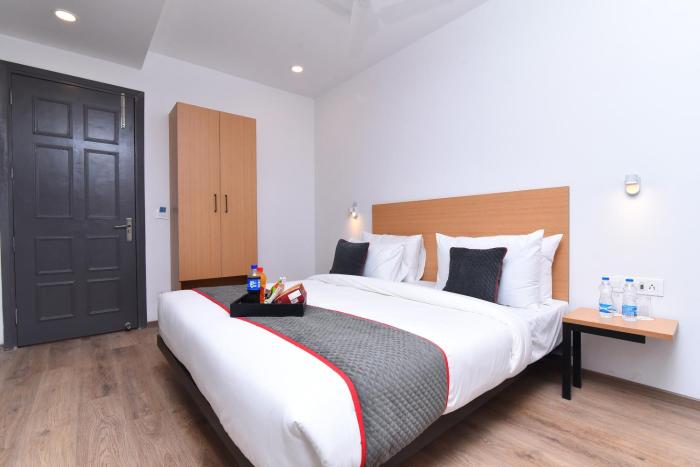 townhouse rudra inn near chhatarpur metro station