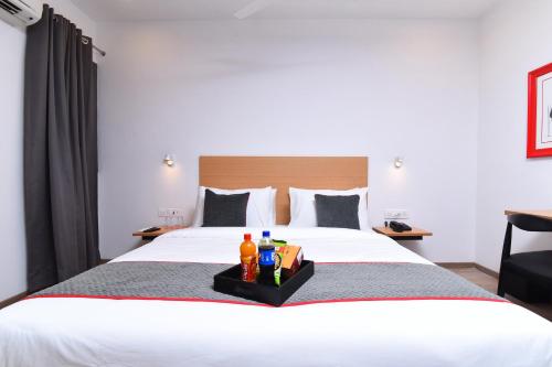 townhouse rudra inn near chhatarpur metro station