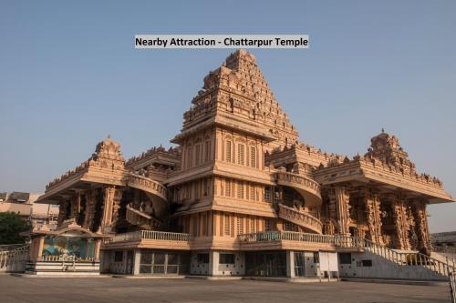 townhouse rudra inn near chhatarpur metro station