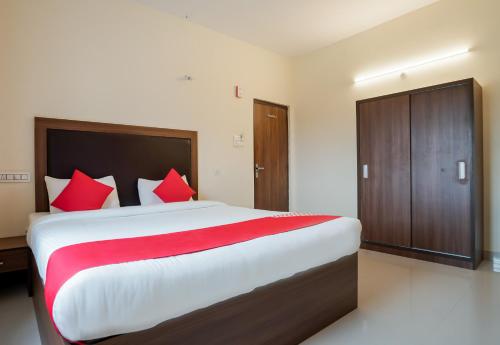 super hotel o gokul grand near sr nagar police station