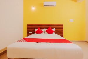 Flagship Hotel Banyan Tree Near Alwan Colony,Kukatpalli>>Hyderabad,3 star