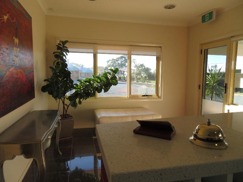 Comfort Inn Bishops Lodge,Hay>>Deniliquin,4 star
