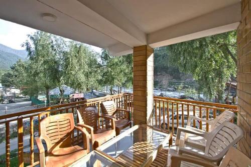 hotel beas river retreat