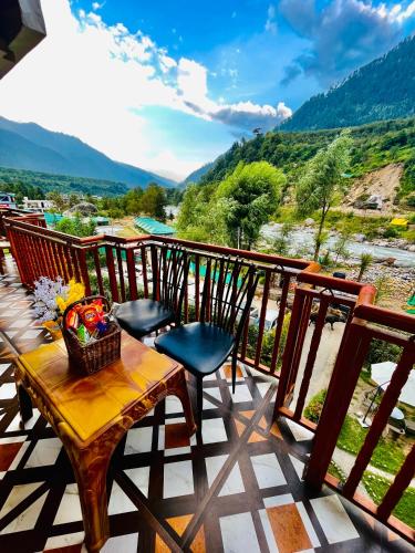 hotel beas river retreat